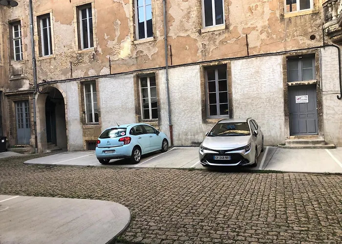 アパート Cosy 6 Personnes - Parking Gratuit - Centre Historique ディジョン